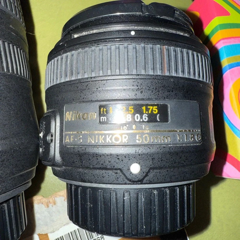 Nikon D7000 Black Camera with Lens Kit